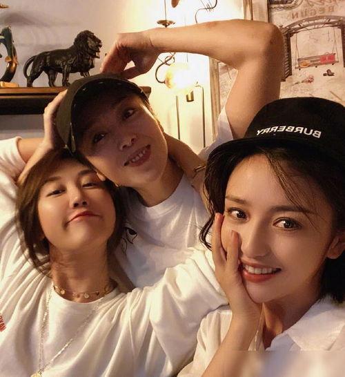 狗仔恋情爆料是真的吗视频,真相揭秘,视频揭示一切 第1张 狗仔恋情爆料是真的吗视频,真相揭秘,视频揭示一切 第1张